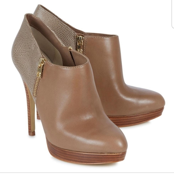 Michael Kors leather booties - Picture 8 of 8